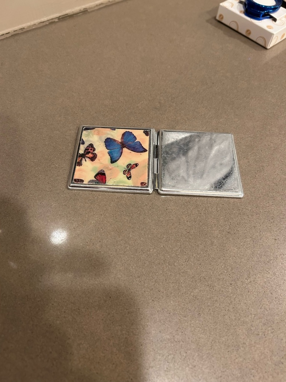 Compact Mirror Butterfly - Picture 6 of 7